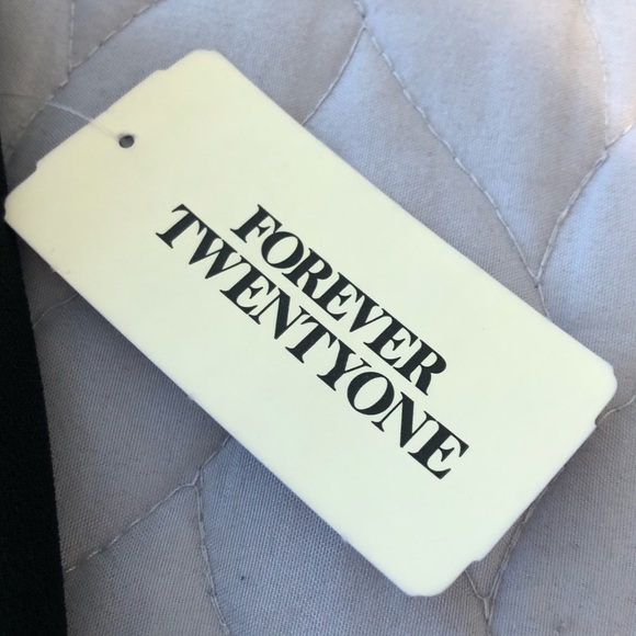 Forever 21 Black Mini Skirt - Picture 3 of 5